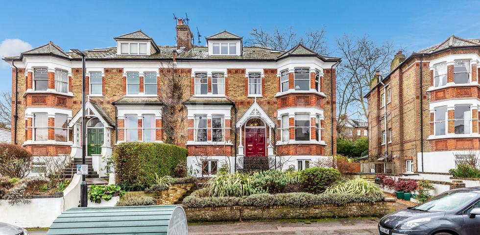 Stunning two bed with period features mins to Crouch End Broadway  Christchurch Road, Crouch End